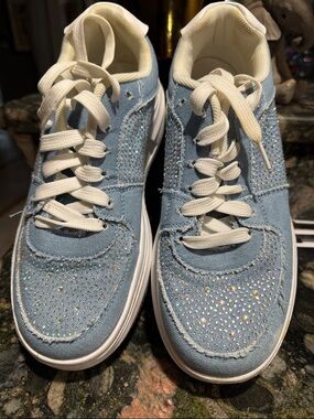 Women’s Light Blue Rhinestone Sneakers - Casual Comfort